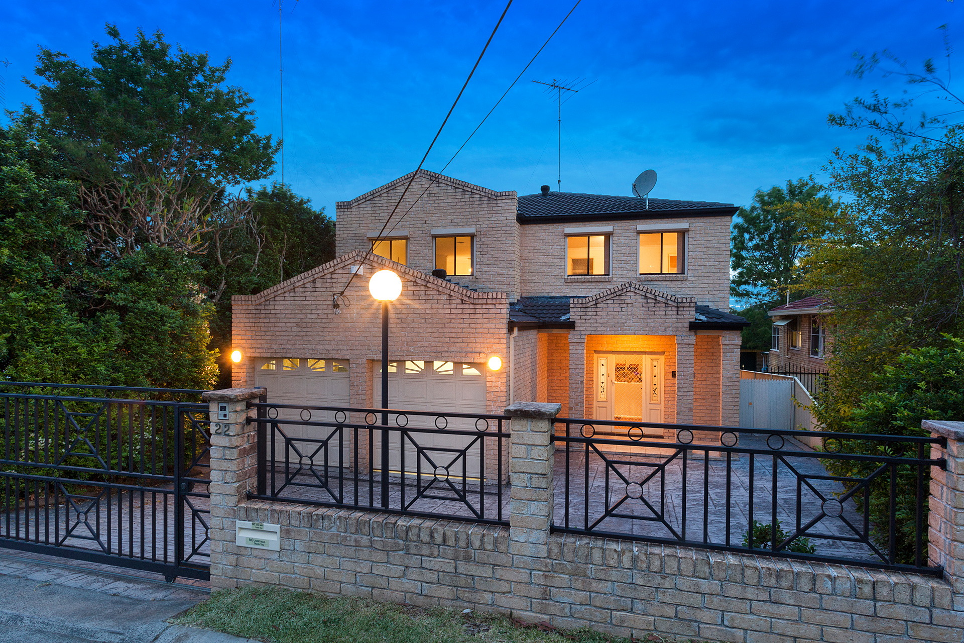 House Leased 22 The Crescent, Hurstville Grove