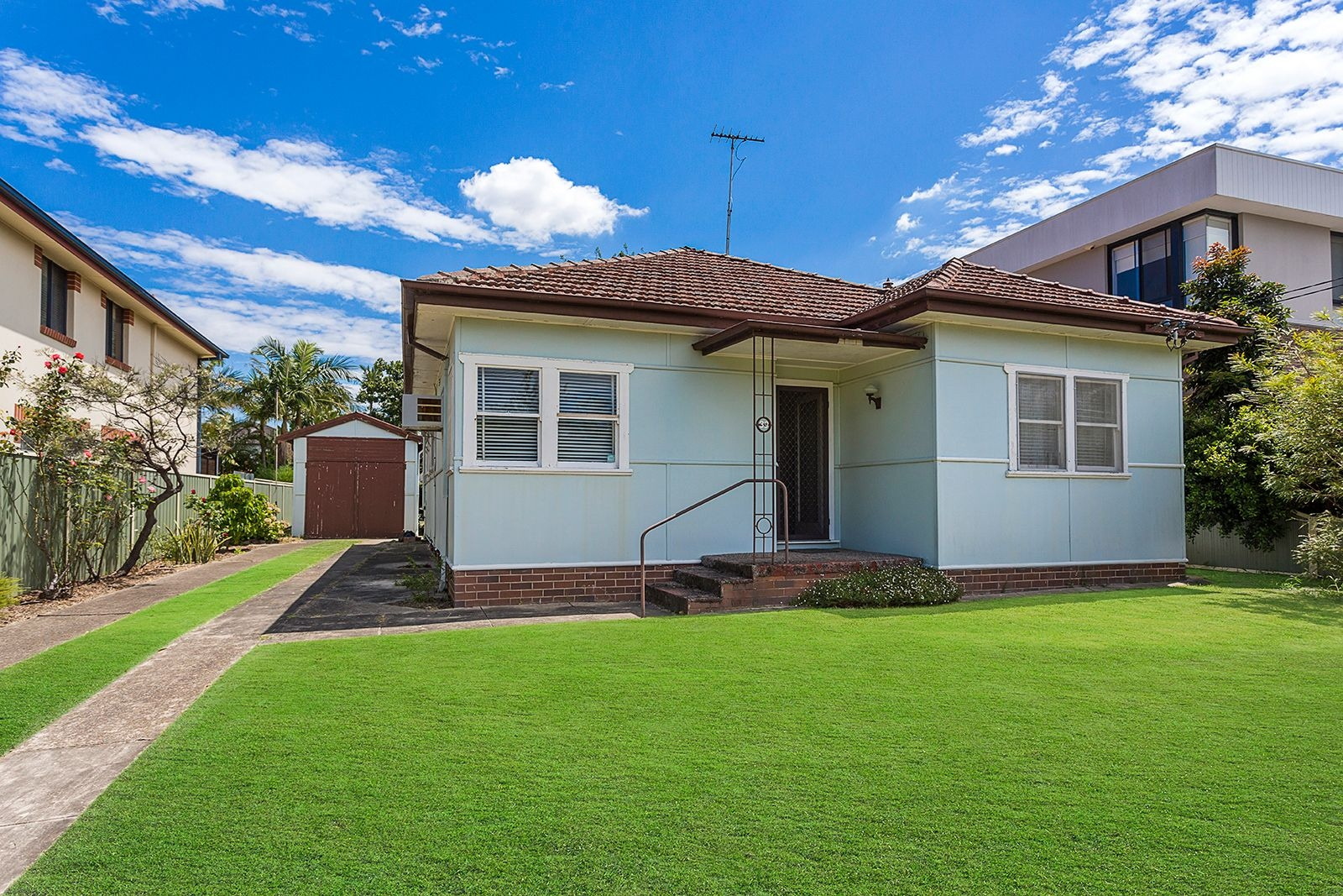 House Leased 39 Waitara Parade, Hurstville Grove
