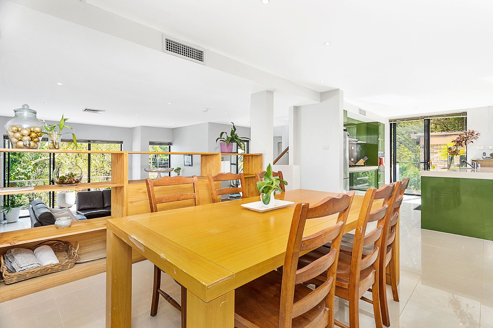 House Sold 1055a Forest Road, Lugarno