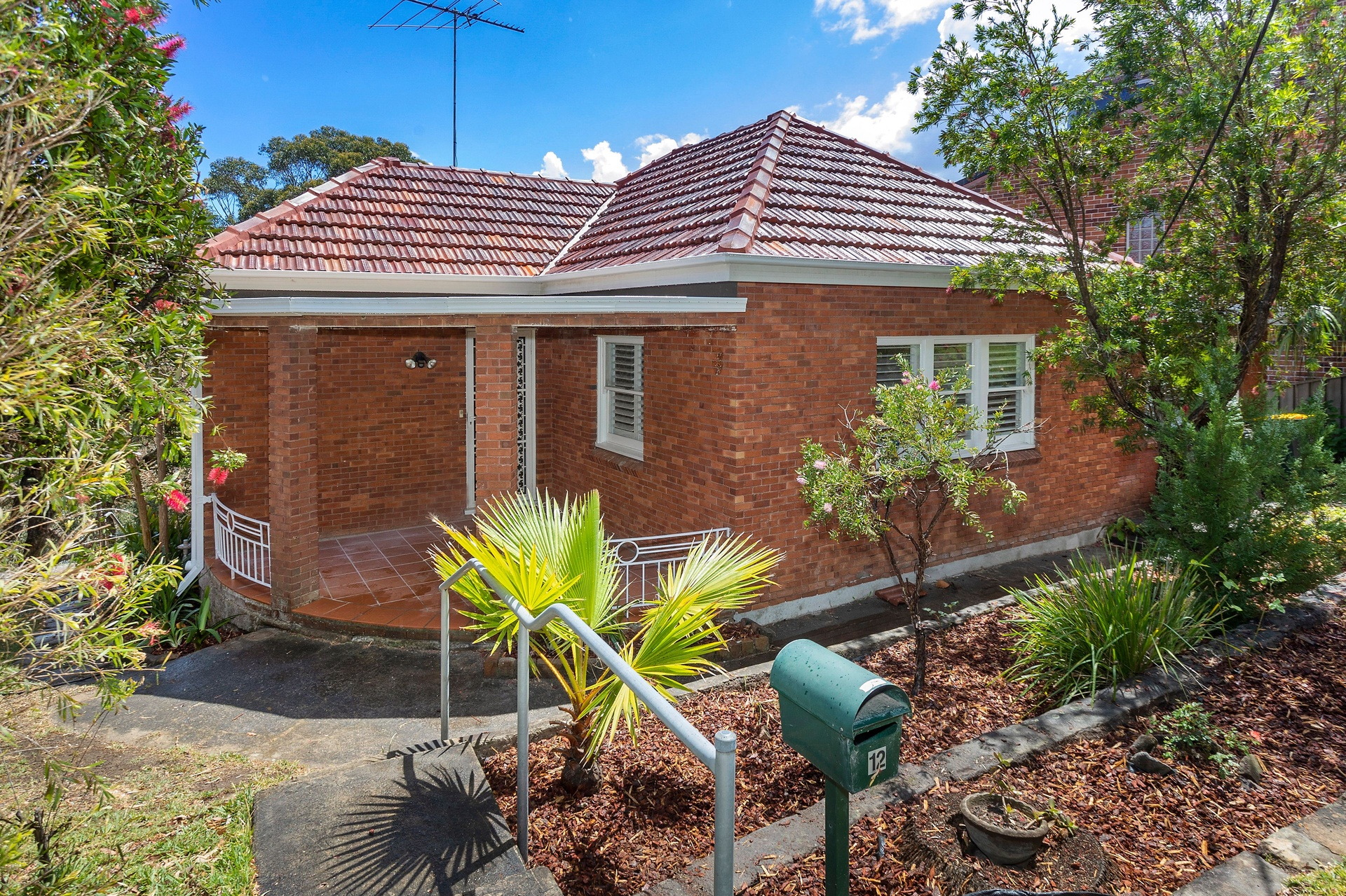 House Leased 12 Riverside Drive, Lugarno